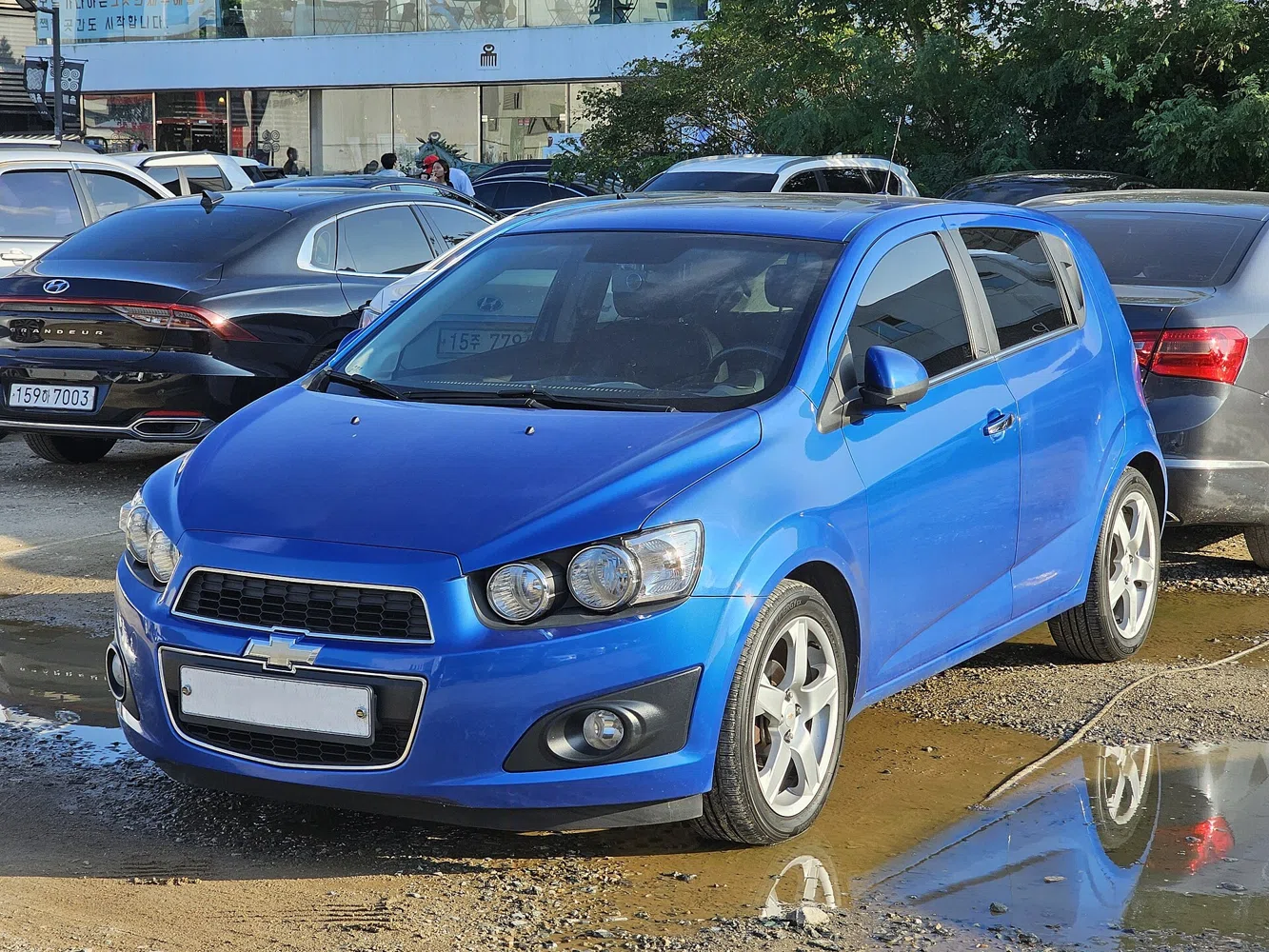 Chevrolet Aveo exterior