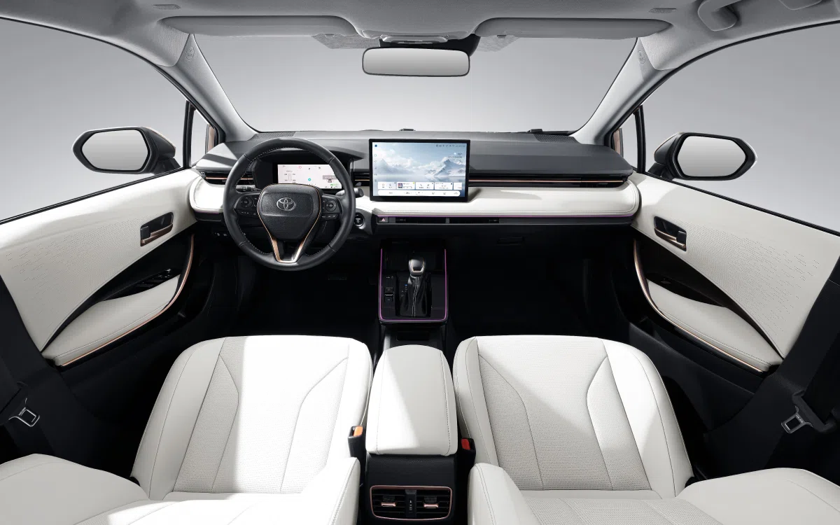 Toyota Corolla — 4