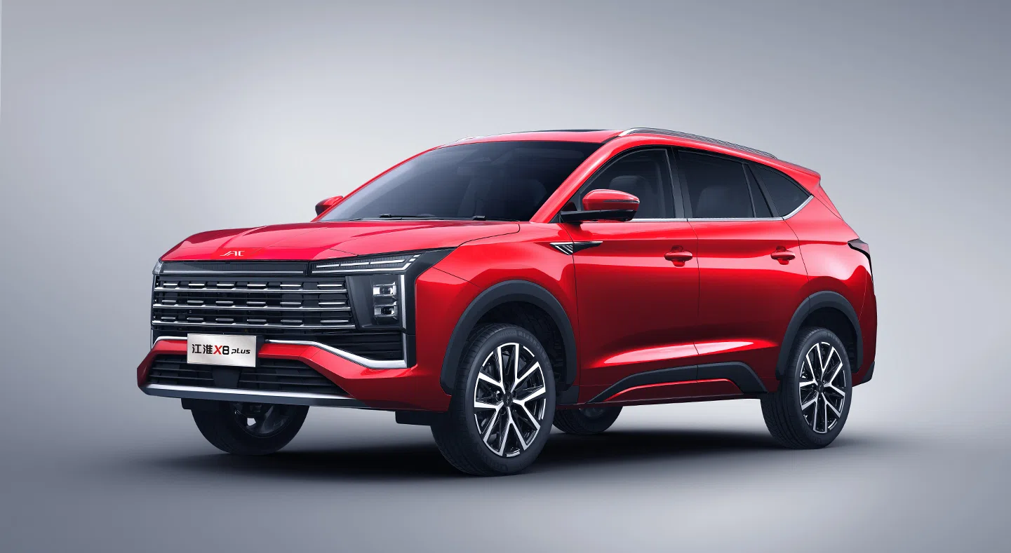 JAC X8 PLUS exterior