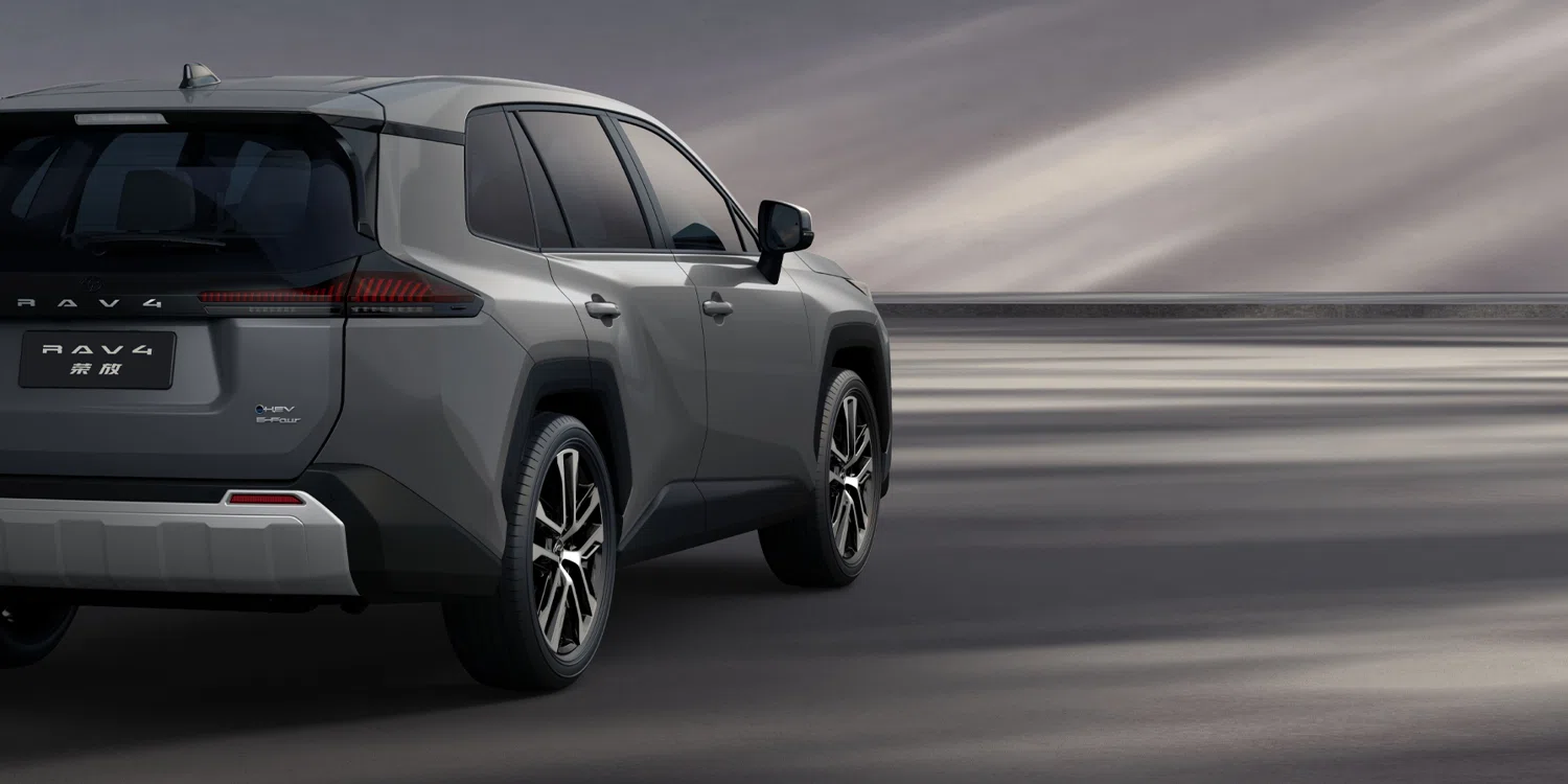 Toyota RAV4 — 2