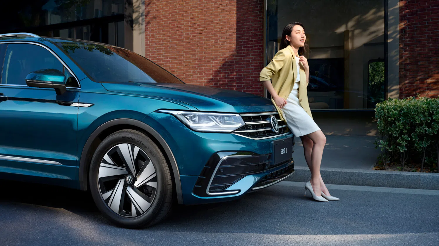 Volkswagen Tiguan L — 2