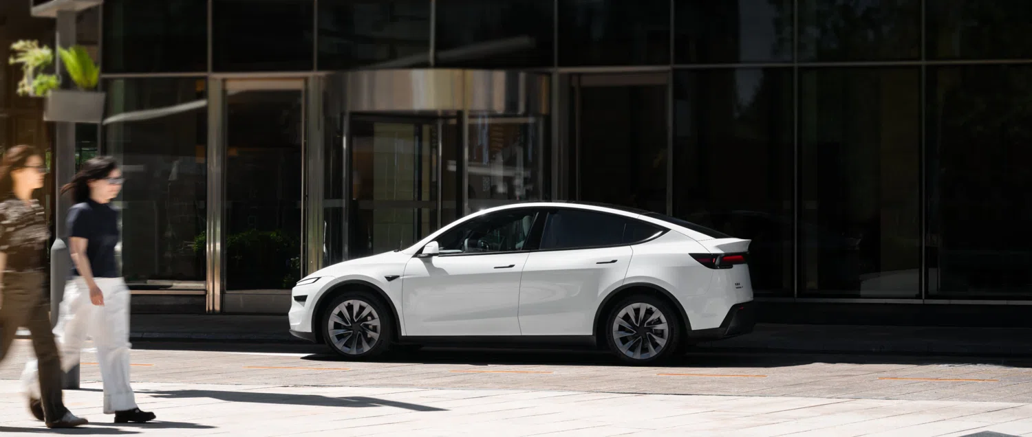 Tesla Model Y — 4