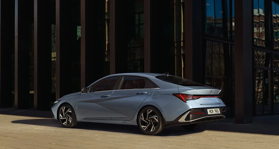 Hyundai Elantra — 2