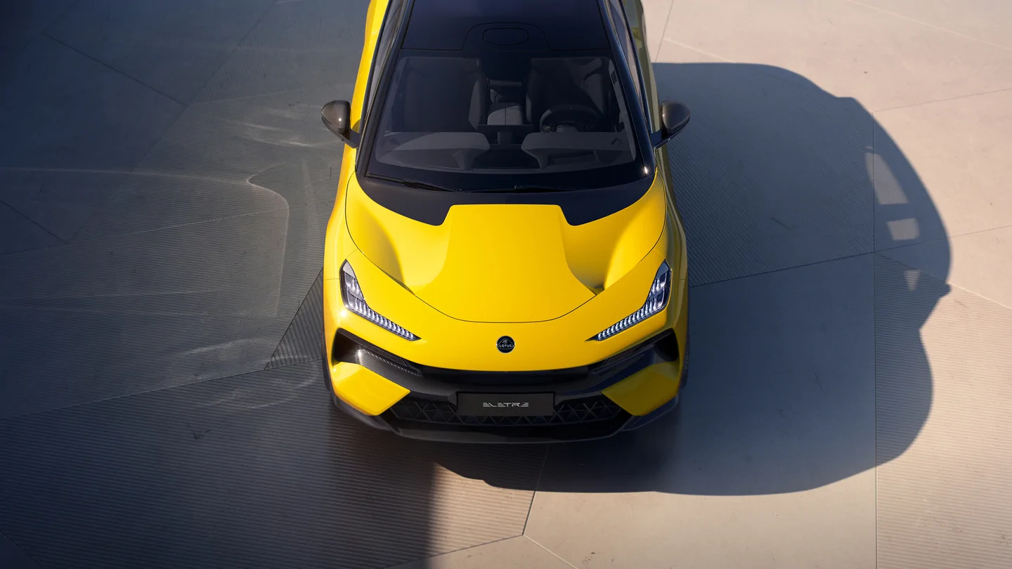 LOTUS Eletre exterior