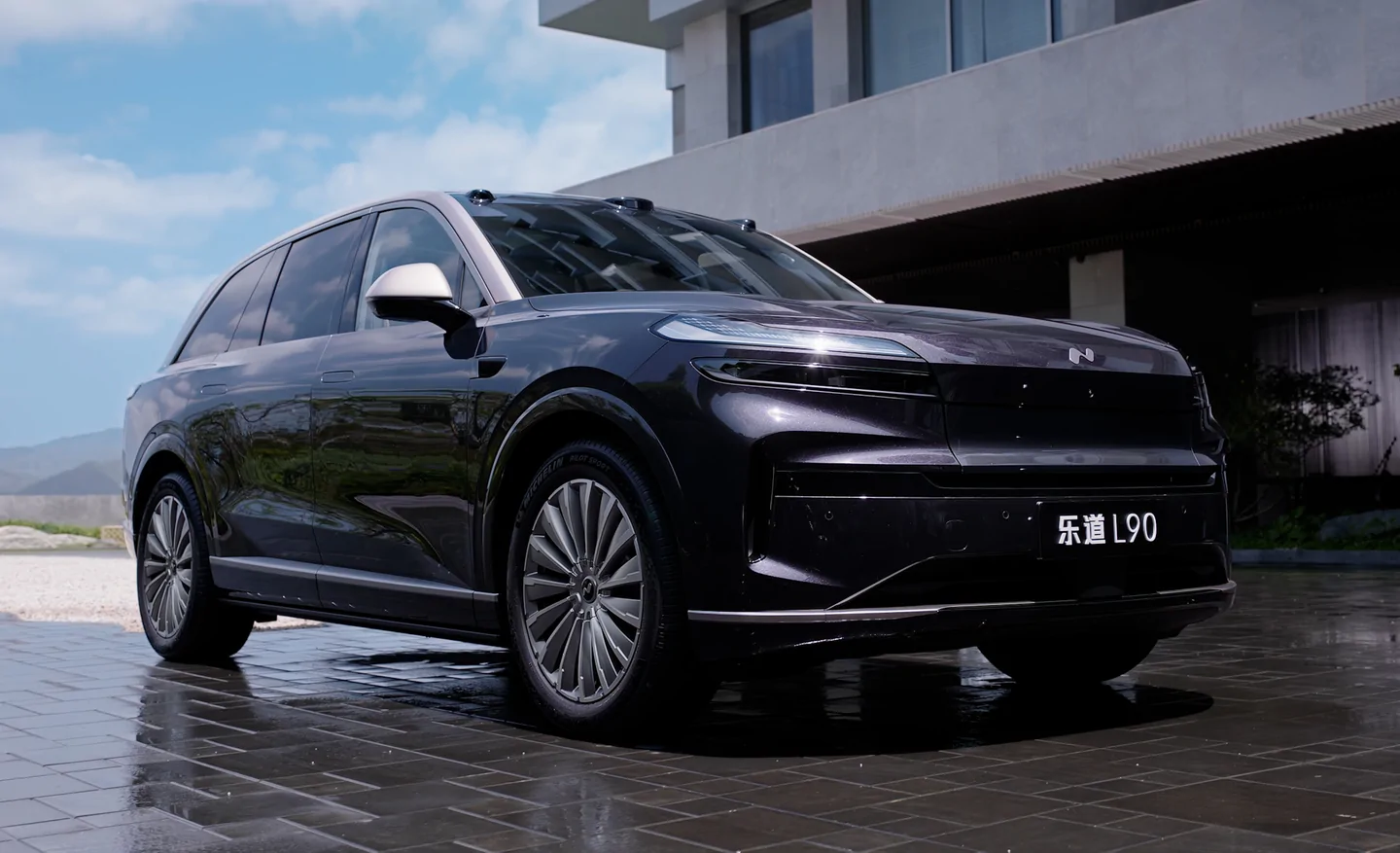 ONVO L90 — 2