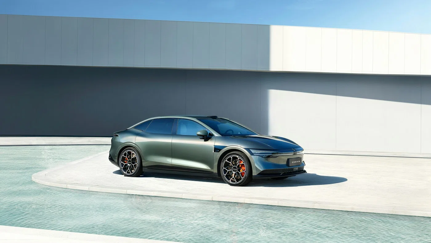 ZEEKR 007 exterior
